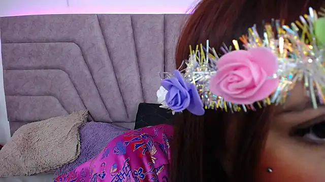 Jessica-Kraftt online show from March 20, 1:32 am