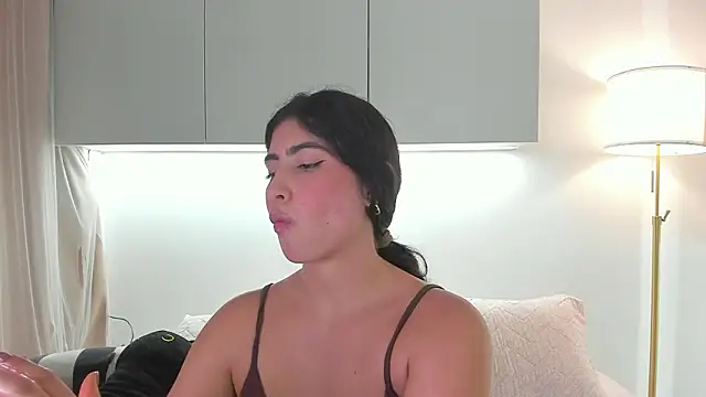 Gaby zahir  online show from March 2, 6:58 pm