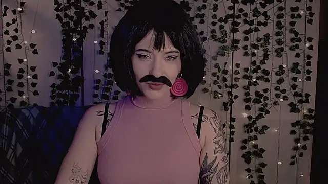 risha laas online show from November 1, 8:02 pm