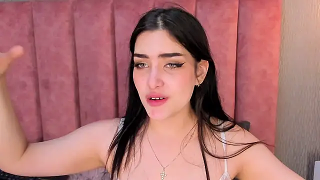 Alexa Thaylor  online show from November 19, 6:19 pm