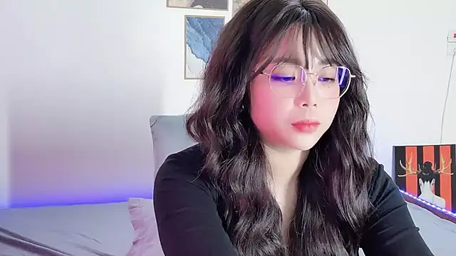   Lyly   online show from January 8, 2:48 am