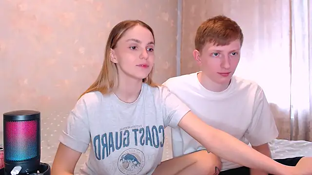 juliaanddima online show from April 16, 7:52 am