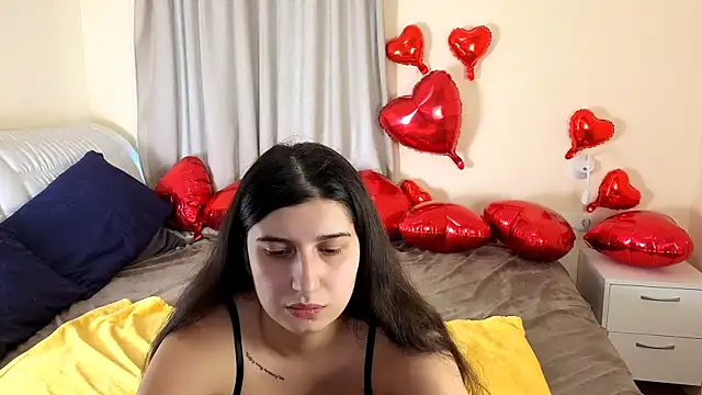 Linda EX online show from February 19, 7:30 am