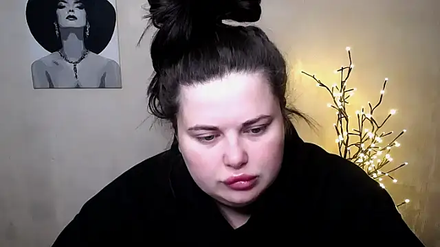 Emily Mo online show from October 3, 5:56 am