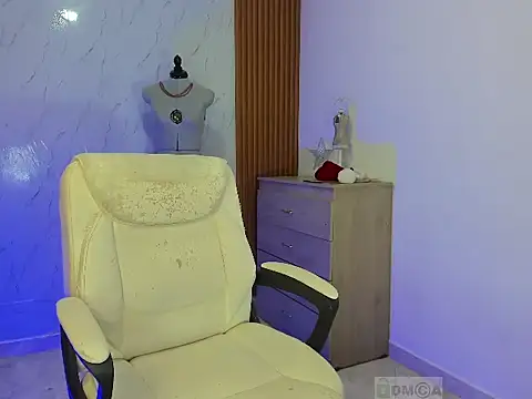 aleja belle online show from December 20, 11:31 pm