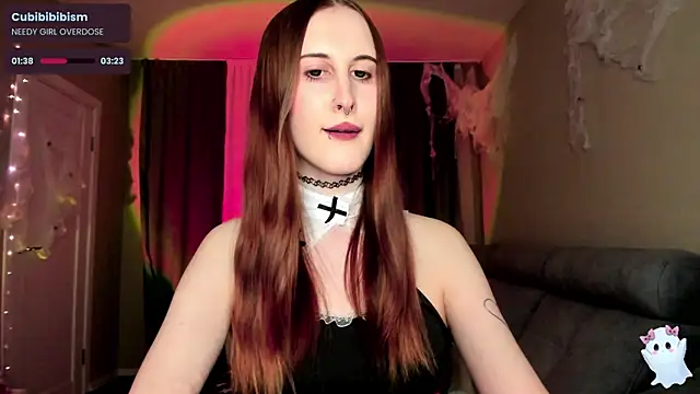 p1nkypaws online show from October 30, 8:54 pm