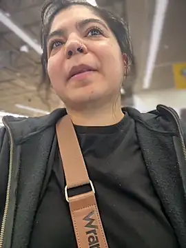 kimmiakiss22 online show from February 1, 9:24 pm