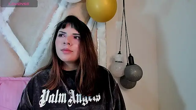 xhinata hyugax online show from September 14, 12:30 am