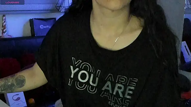 natasha logan  online show from March 13, 4:03 am