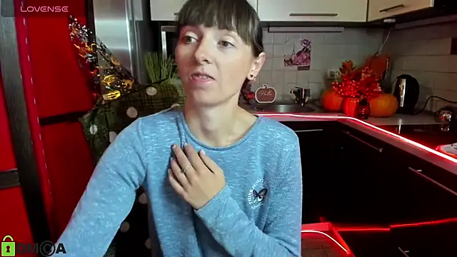 TayanaJons online show from October 9, 7:34 am