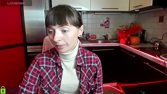 TayanaJons online show from November 21, 8:49 am