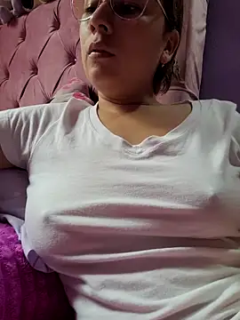 selena gomez2 online show from October 27, 1:50 pm