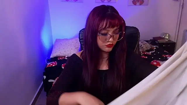 Tilatequilas online show from February 11, 4:47 am