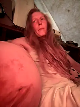 GoldenFlameGoddess online show from November 12, 3:43 pm