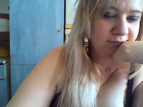 D Marinna online show from September 17, 11:30 am