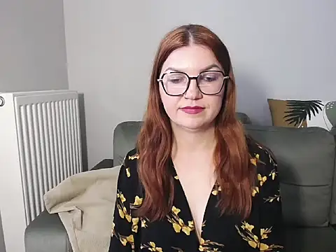 MartinePrettyFeet online show from November 7, 7:14 am