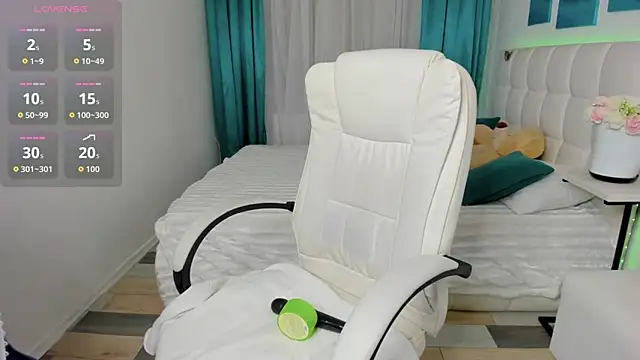 Kathlyn  Heath online show from November 1, 3:49 pm