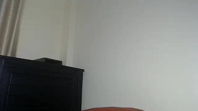 NIKKIE LOVE online show from April 28, 9:02 am