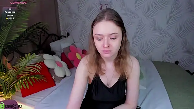 Linda Bryant online show from March 30, 1:05 am