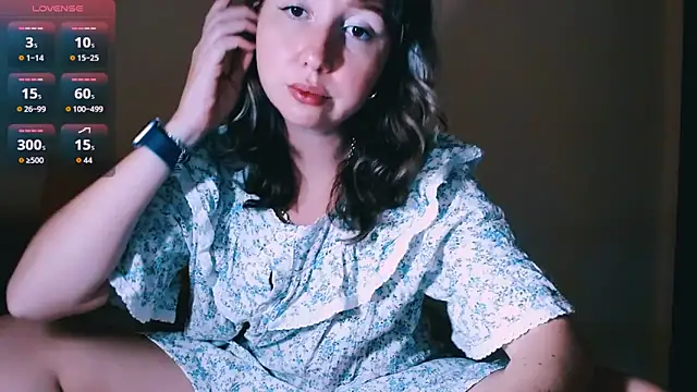 Cosmo Riri online show from February 4, 7:00 am