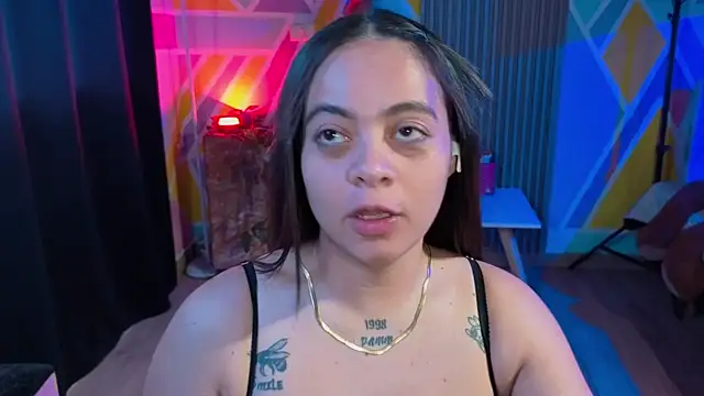 Cuttiealice online show from October 11, 12:52 pm