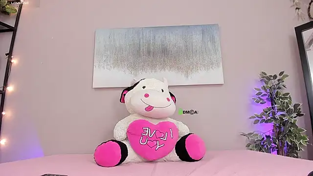 peachbrii online show from October 13, 2:09 pm