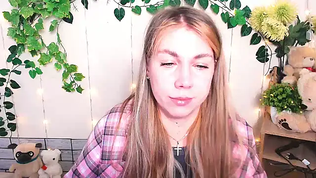 Sport Tall Doll online show from February 23, 8:25 am