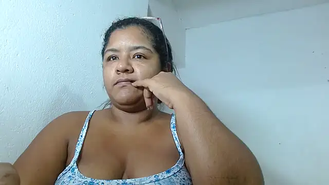 victoris online show from February 4, 12:30 pm