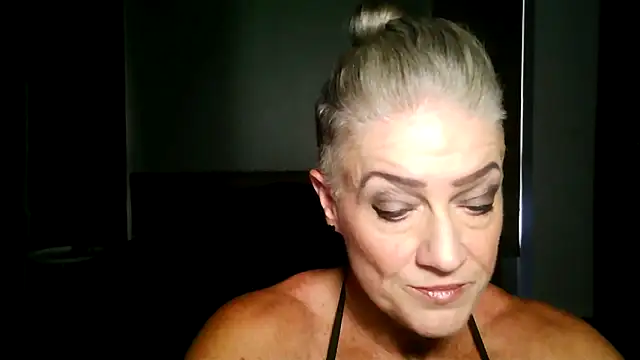 Devon2020 online show from December 5, 11:11 am