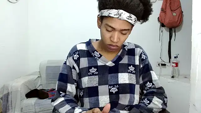 angelamarie1 online show from October 27, 11:17 am