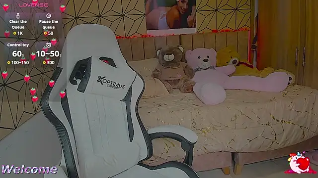 vane lopez  online show from October 6, 6:12 pm