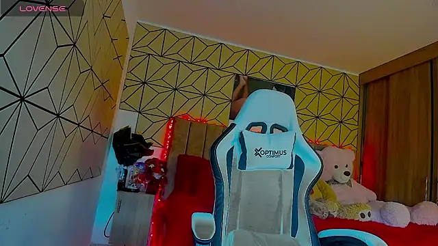 vane lopez  online show from October 1, 6:35 pm