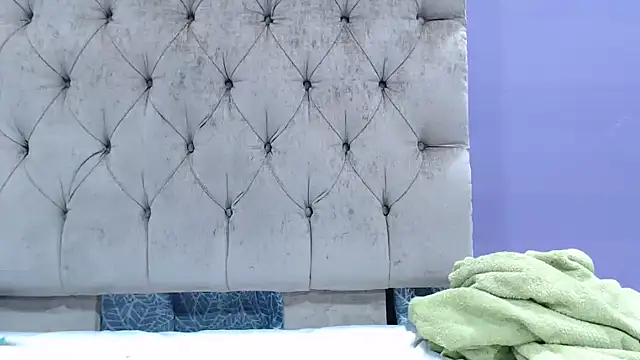 GiantTittts online show from September 16, 4:09 am