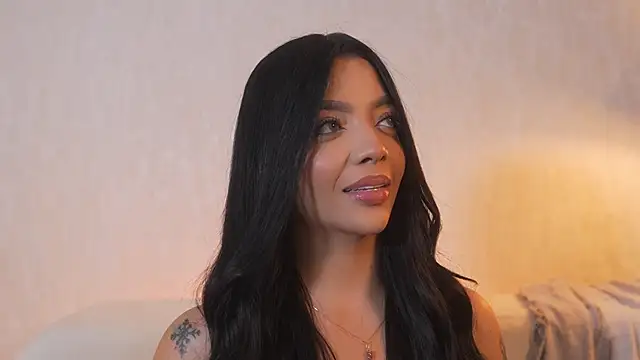 sarah hiill online show from December 3, 10:12 pm