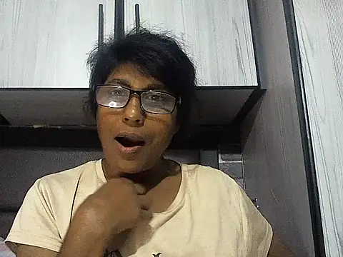 MsAttitude online show from November 12, 7:17 am