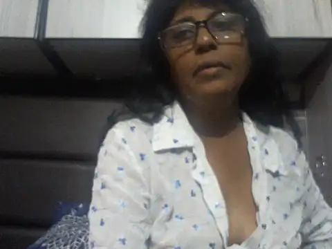 MsAttitude online show from March 29, 3:11 pm