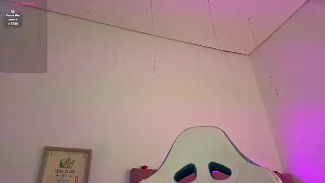 PIA STONE online show from October 29, 9:06 pm