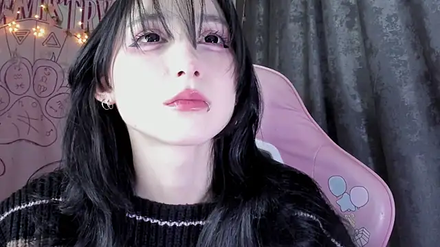 Holy420lolii online show from November 15, 4:08 pm