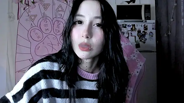 Holy420lolii online show from April 25, 2:36 pm