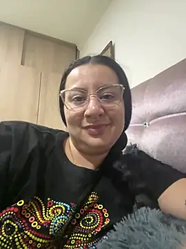 Abril Luv online show from March 30, 1:38 am