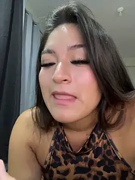 LuceroRm online show from March 14, 5:52 am