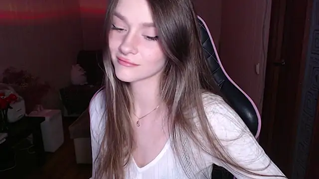 jeann elsaa online show from April 4, 9:57 pm