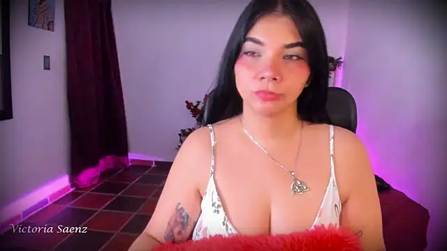 victoriaasaenz  online show from April 5, 12:53 am