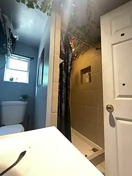 SummerBlueMoon online show from March 22, 6:03 pm