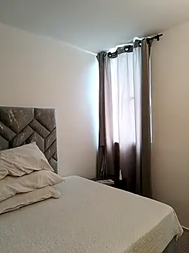 MIYESSI online show from November 20, 6:20 pm