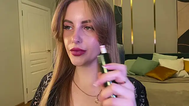 anita blairr online show from April 1, 1:06 am