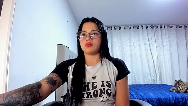 aliice walker  online show from October 12, 4:37 am