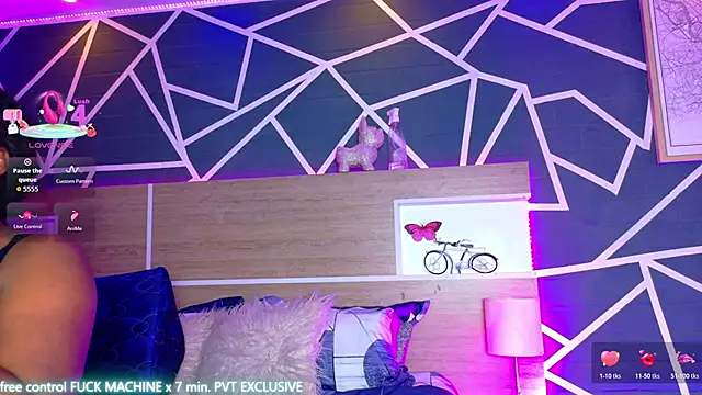 KAROL-SCOTT online show from November 4, 8:47 pm