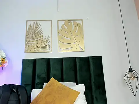 NoraDasilva online show from March 20, 12:26 am