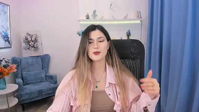 AnneTLi online show from November 24, 7:38 pm